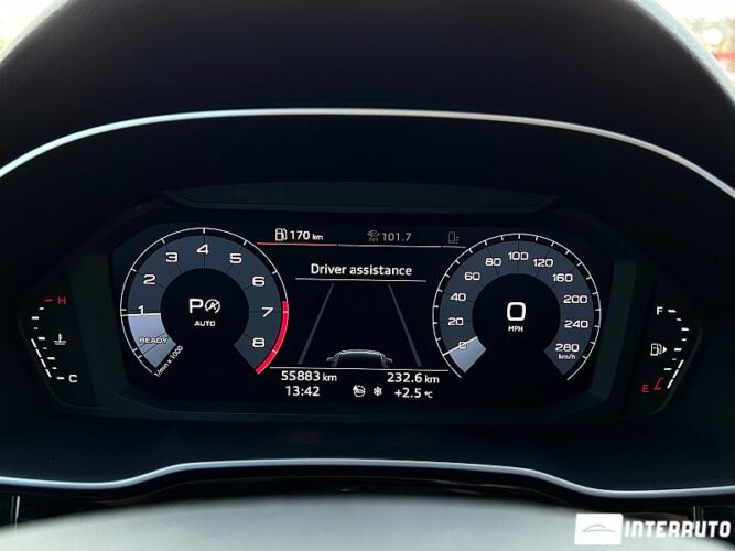 Audi Q3 43 interauto-car