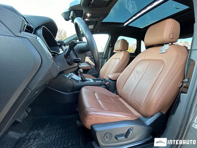 Audi Q3 40 interauto-car