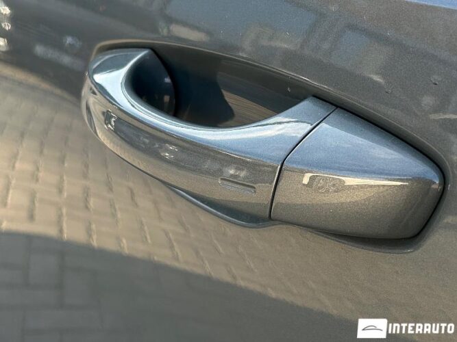 Audi Q3 36 interauto-car