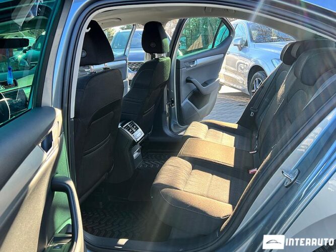 Skoda Superb 42 interauto-car