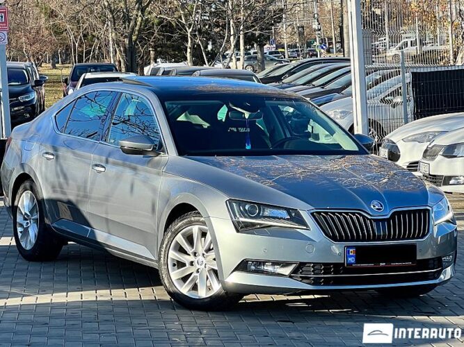 Skoda Superb 34 interauto-car