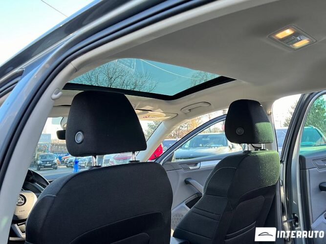 Skoda Superb 48 interauto-car