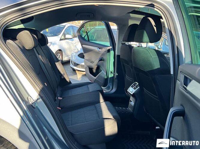 Skoda Superb 41 interauto-car
