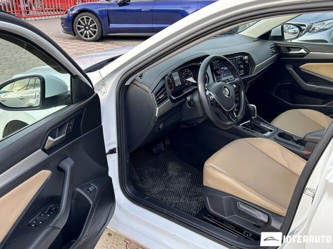 Volkswagen Jetta 36 interauto-car