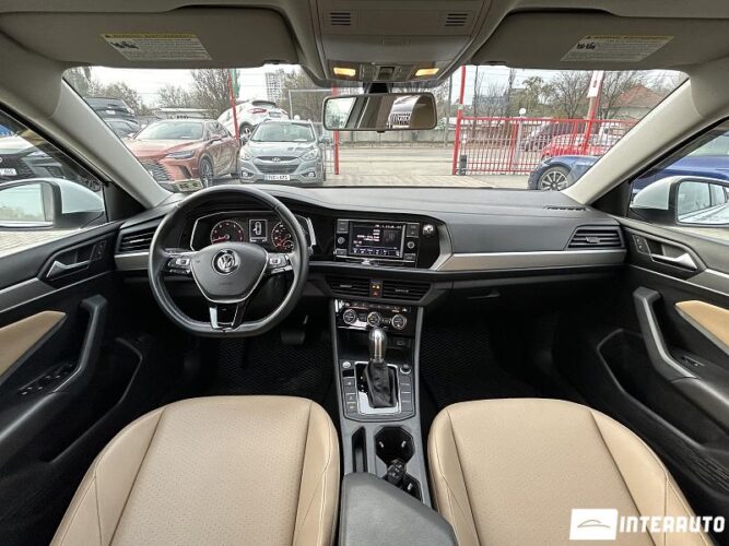 Volkswagen Jetta 39 interauto-car