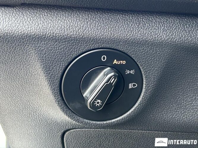 Volkswagen Jetta 40 interauto-car