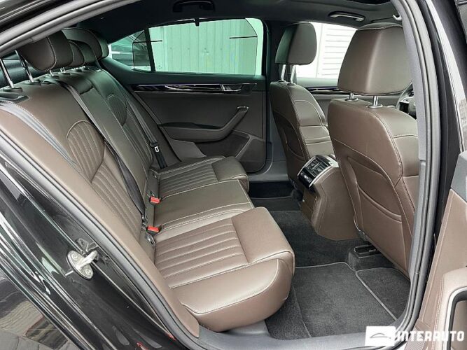Skoda Superb 61 interauto-car