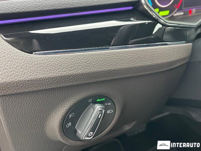 Skoda Superb 50 interauto-car