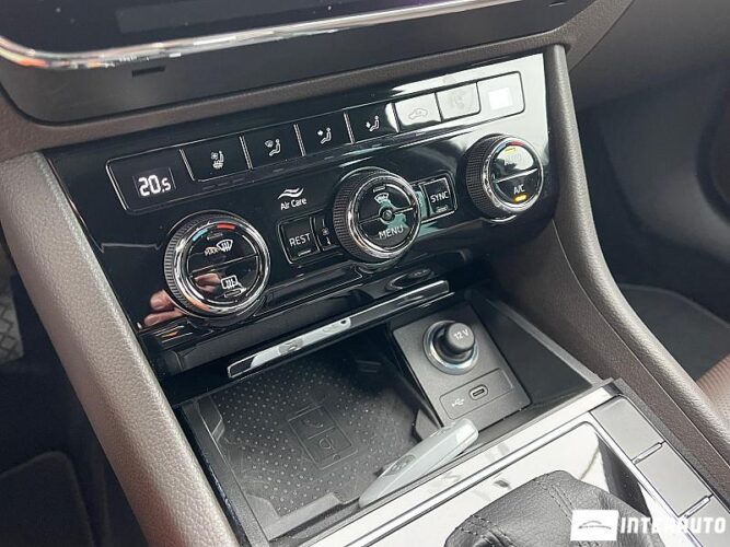 Skoda Superb 57 interauto-car