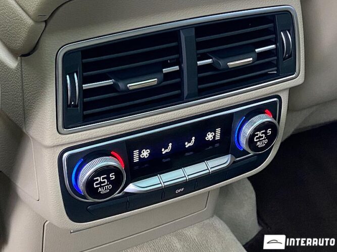 Audi Q7 51 interauto-car