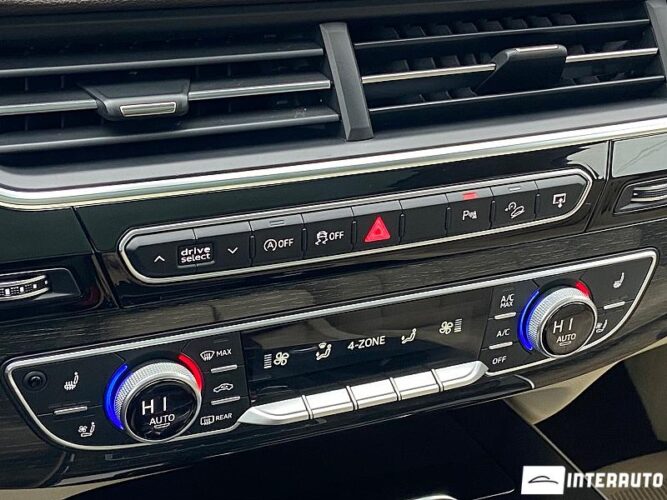 Audi Q7 47 interauto-car