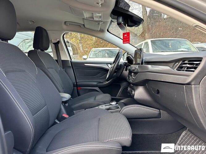 Ford Focus 55 interauto-car