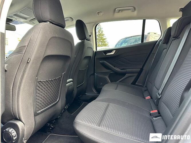 Ford Focus 57 interauto-car