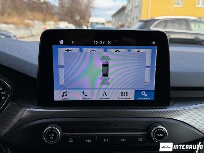 Ford Focus 51 interauto-car