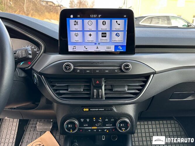 Ford Focus 49 interauto-car