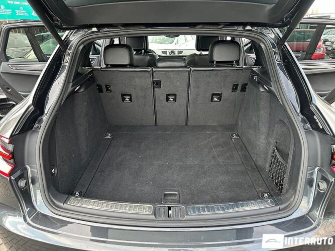 Porsche Macan 51 interauto-car