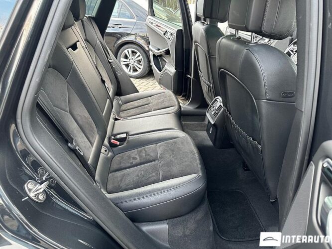 Porsche Macan 49 interauto-car