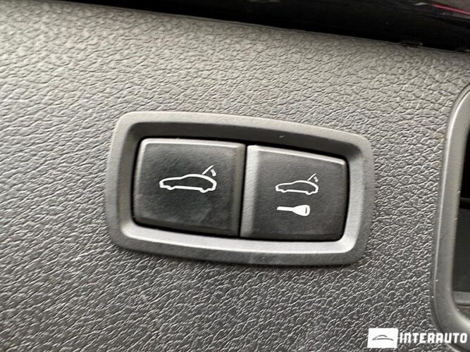 Porsche Macan 52 interauto-car