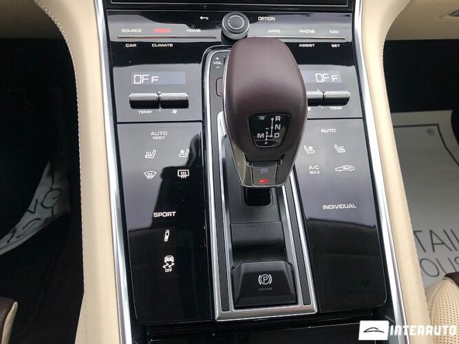 Porsche Panamera 4 56 interauto-car