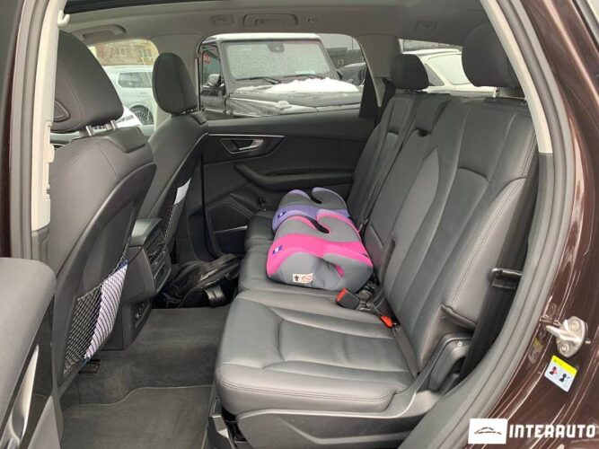Audi Q7 46 interauto-car