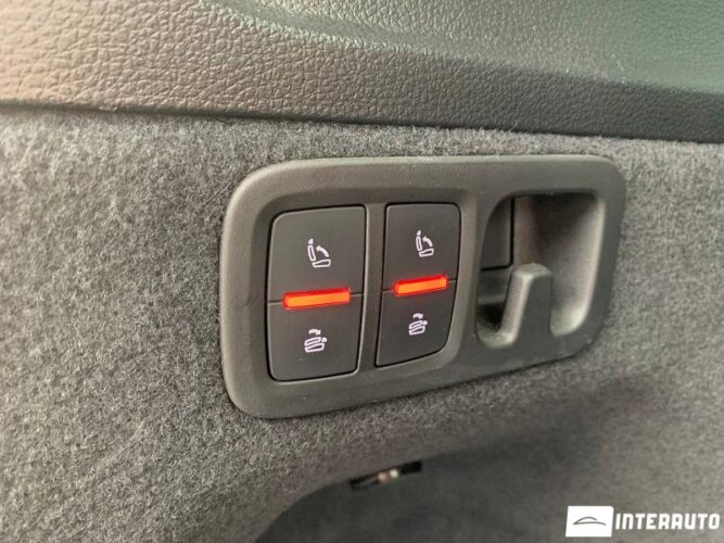 Audi Q7 48 interauto-car