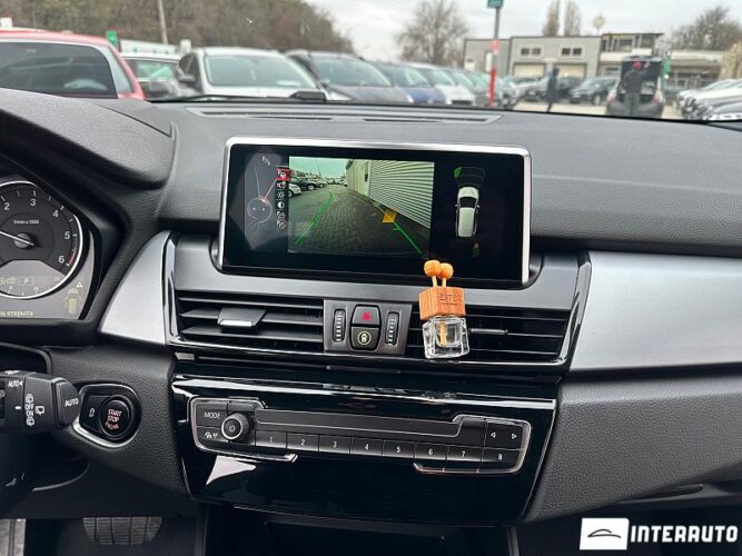 BMW 216d 44 interauto-car