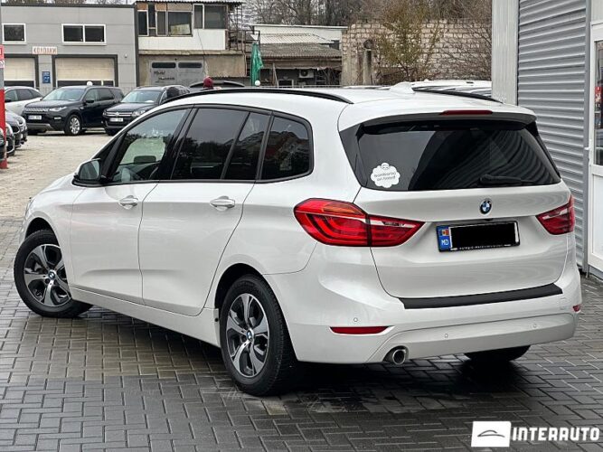 BMW 216d 37 interauto-car