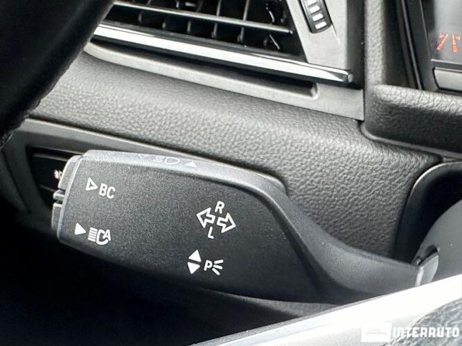 BMW 216d 49 interauto-car