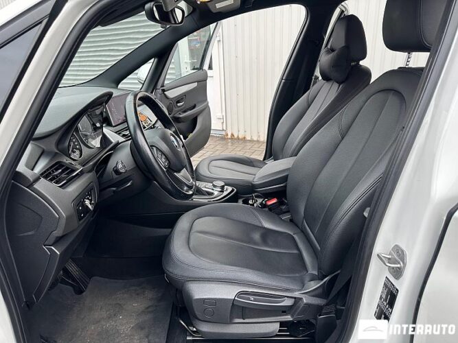 BMW 216d 39 interauto-car