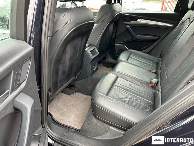 Audi Q5 44 interauto-car