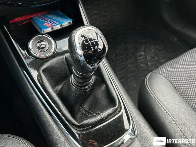 Nissan Pulsar 40 interauto-car