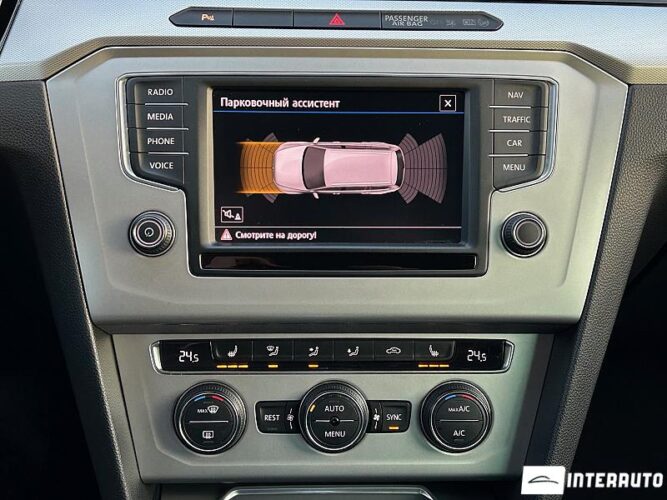 Volkswagen Passat 42 interauto-car