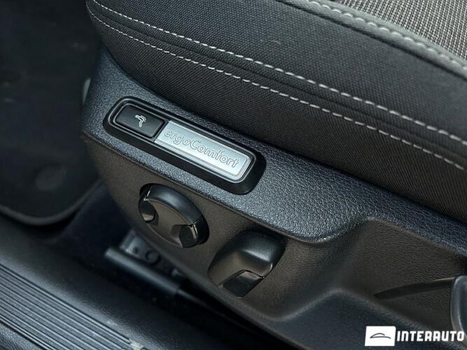 Volkswagen Passat 44 interauto-car