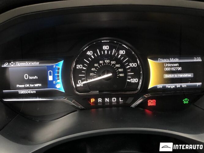 Lincoln MKZ 42 interauto-car