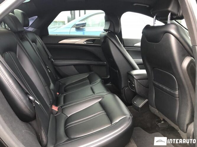 Lincoln MKZ 40 interauto-car