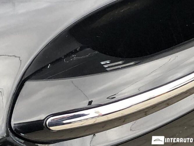 Lincoln MKZ 49 interauto-car