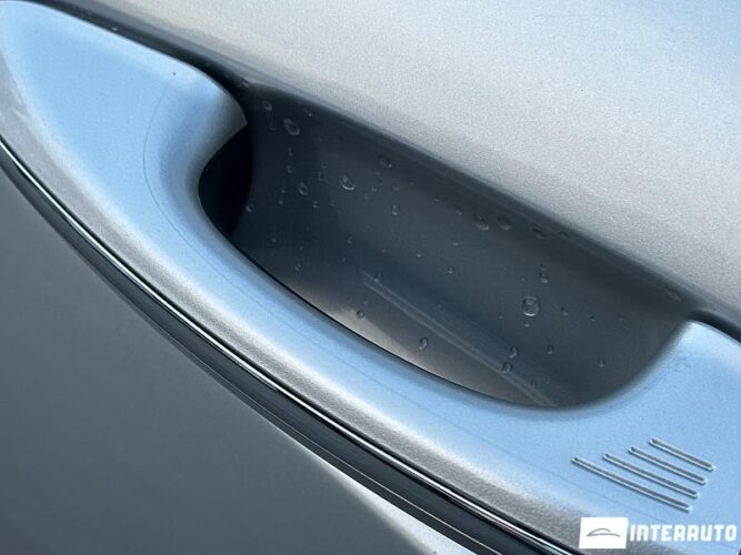 Ford Fusion 34 interauto-car