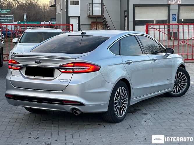 Ford Fusion 32 interauto-car