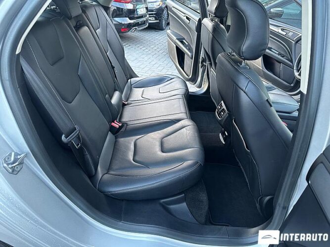 Ford Fusion 45 interauto-car