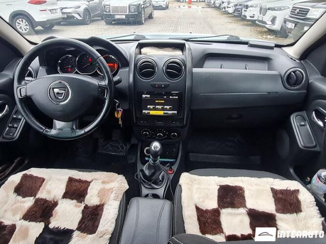 Dacia Duster 33 interauto-car