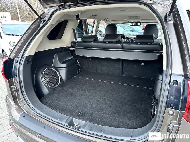 Mitsubishi Outlander 49 interauto-car