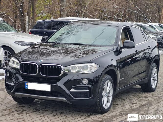 BMW X6 3.0D 26 interauto-car