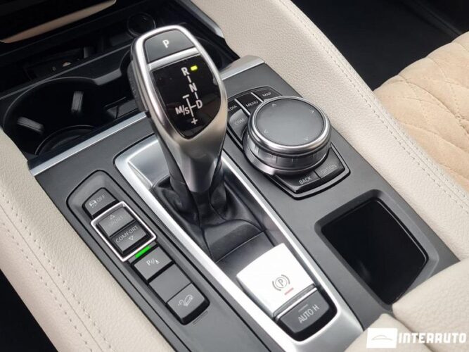 BMW X6 3.0D 38 interauto-car