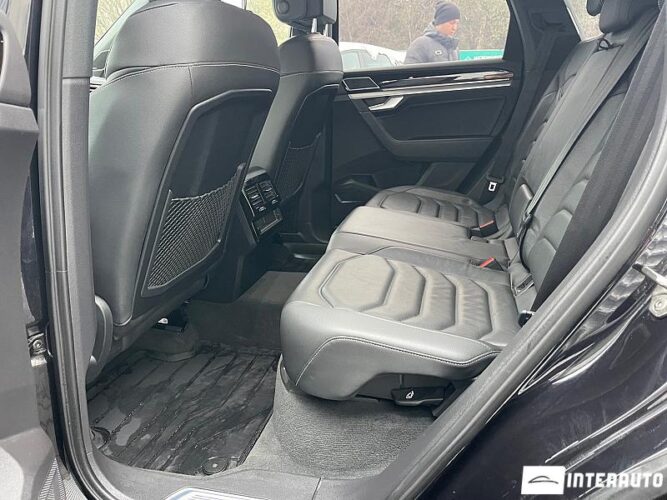 Volkswagen Touareg 52 interauto-car