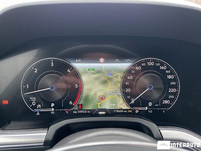 Volkswagen Touareg 41 interauto-car