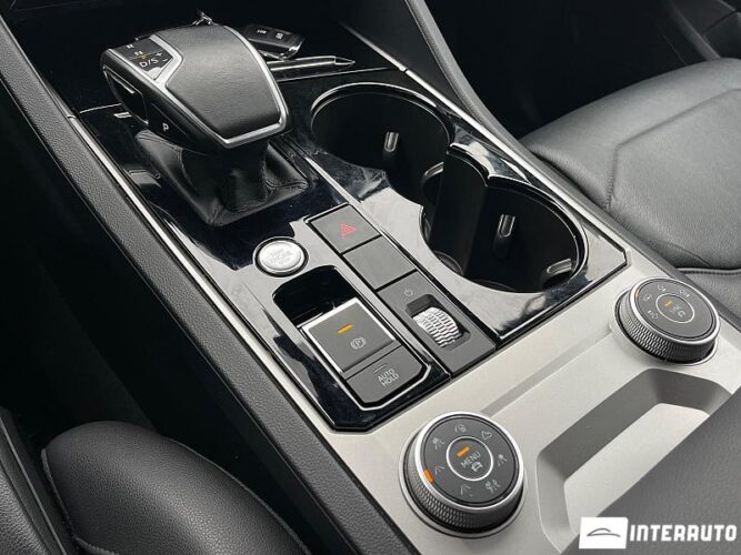 Volkswagen Touareg 47 interauto-car