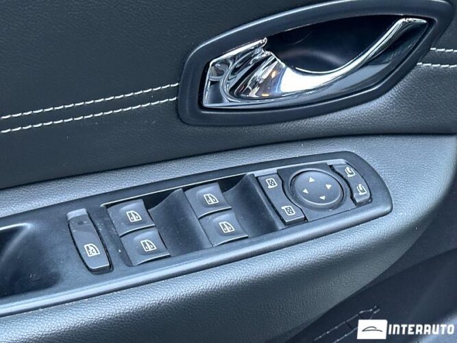 Renault Grand Scenic 44 interauto-car