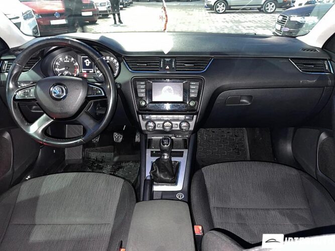 Skoda Octavia 33 interauto-car
