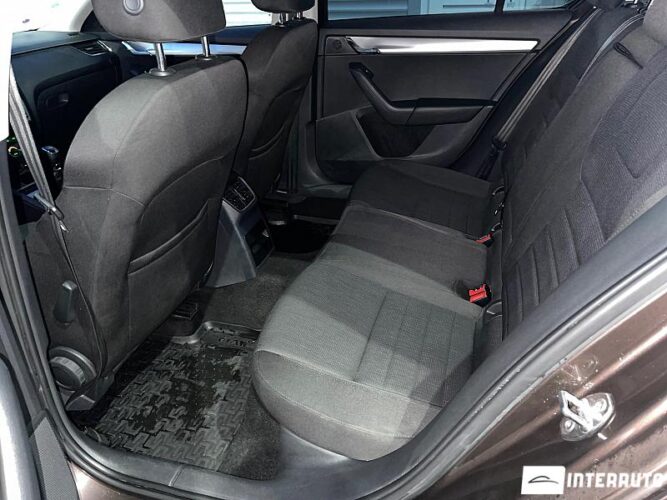 Skoda Octavia 39 interauto-car