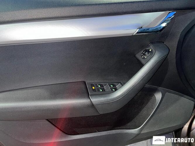 Skoda Octavia 40 interauto-car